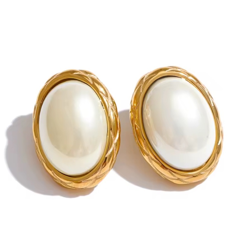 Classic Button Gold Pearl Earrings